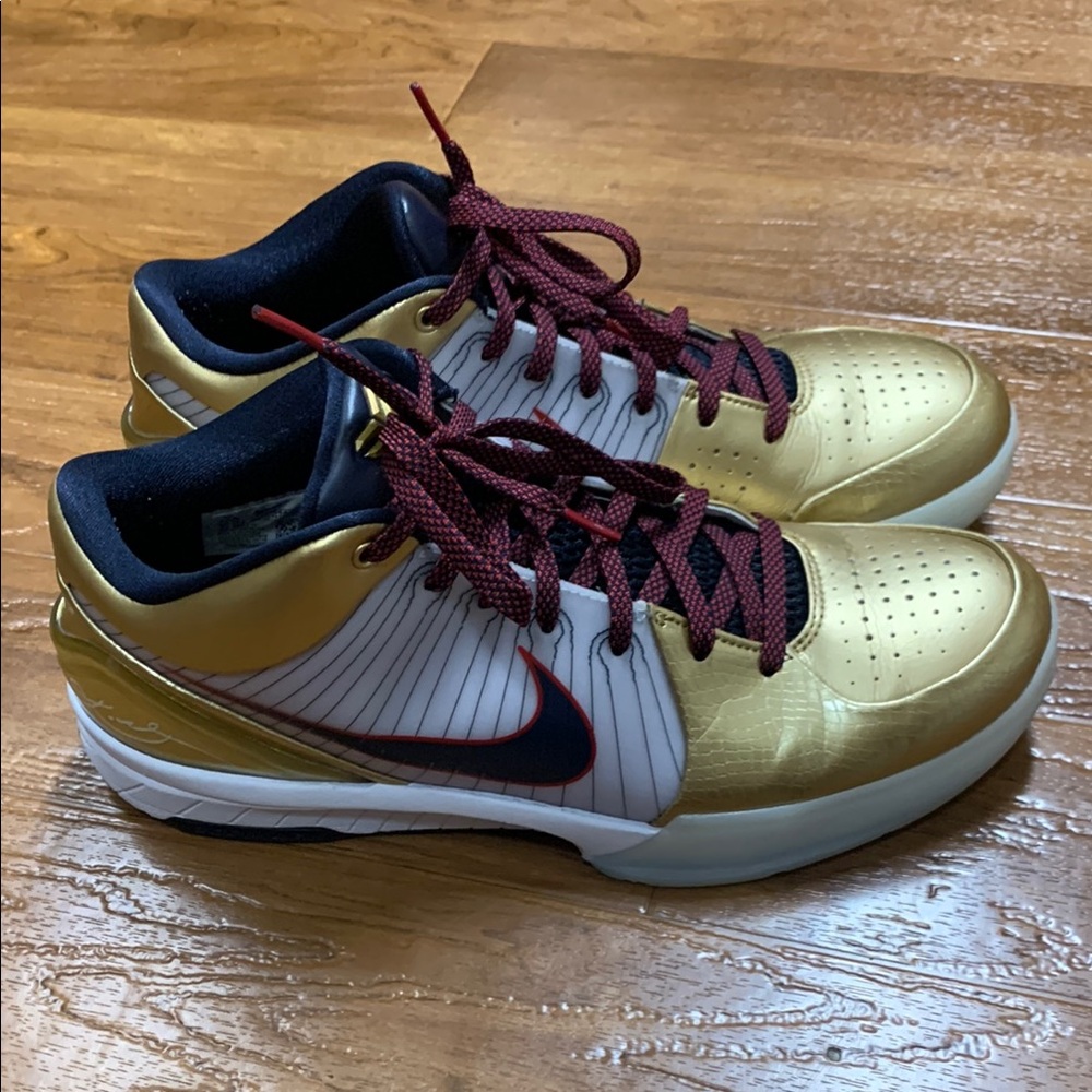 Nike Kobe 4 (IV) “Gold Medal” Basketball sneakers